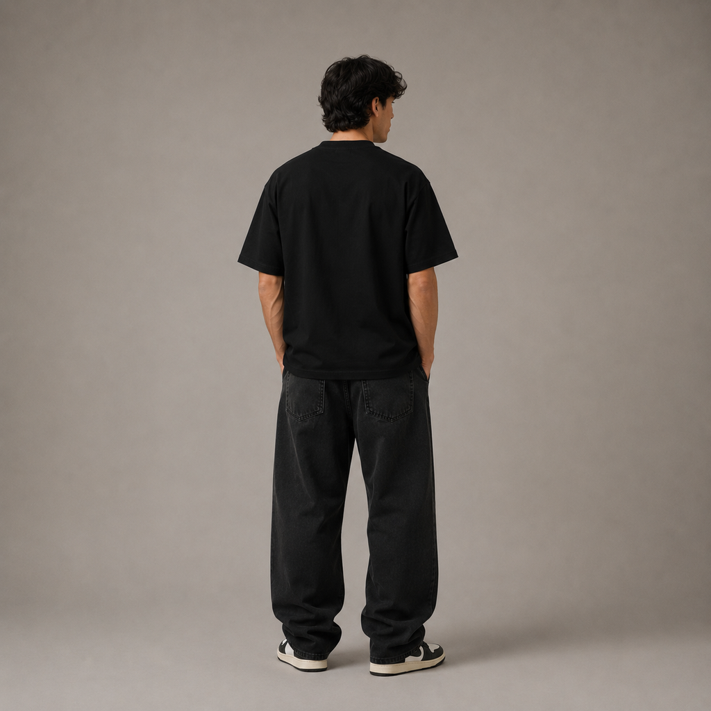 NIVÓ®oversize T-Shirt mit Signatur / BLACK