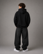 NIVÓ®oversize Hoodie mit Signatur / BLACK