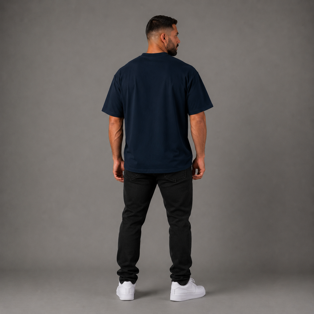 NIVOCLO®01’ T-Shirt / NAVY
