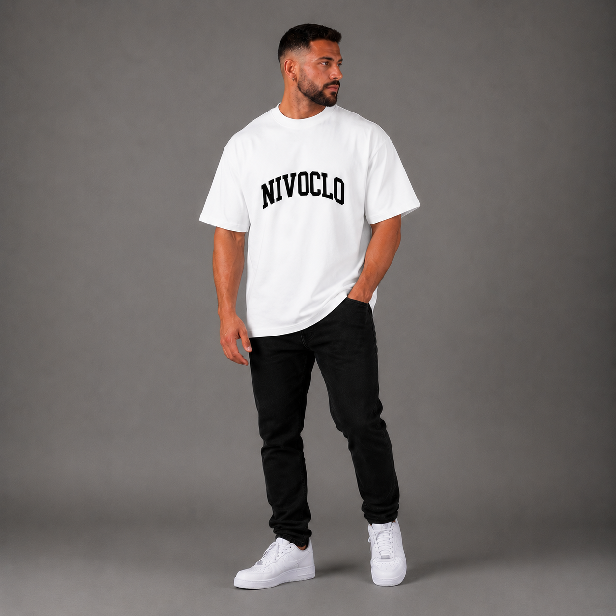NIVOCLO®01’ T-Shirt / WHITE