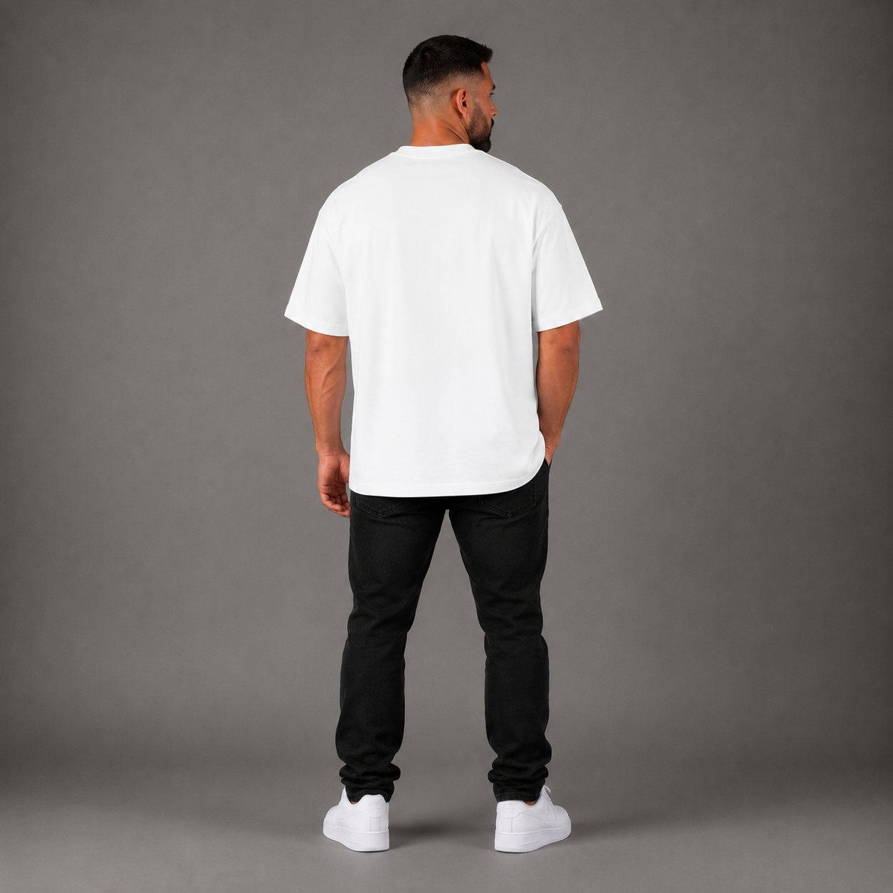 NIVOCLO®01’ T-Shirt / WHITE
