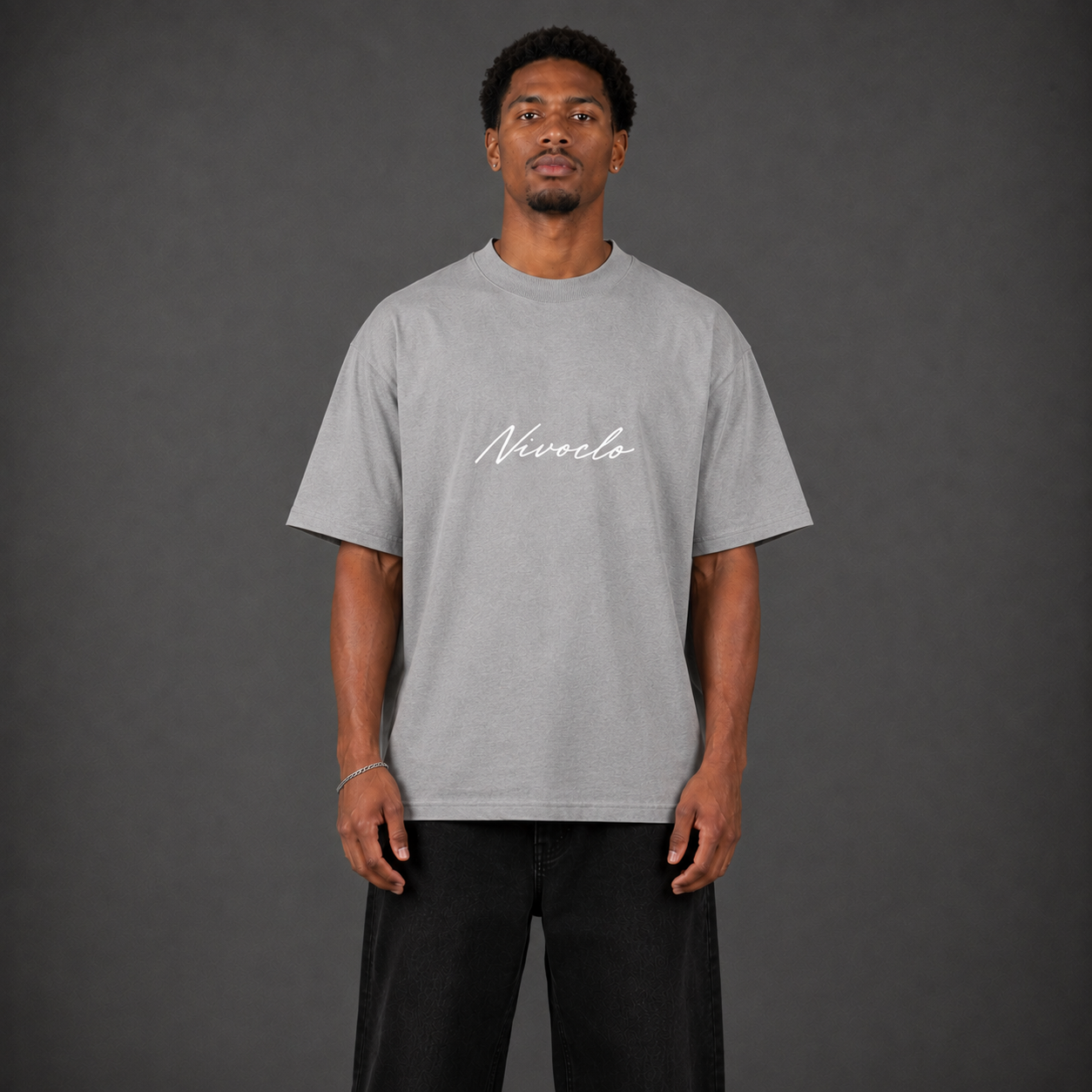 NIVOCLO® STATEMENT TEE / BLACK