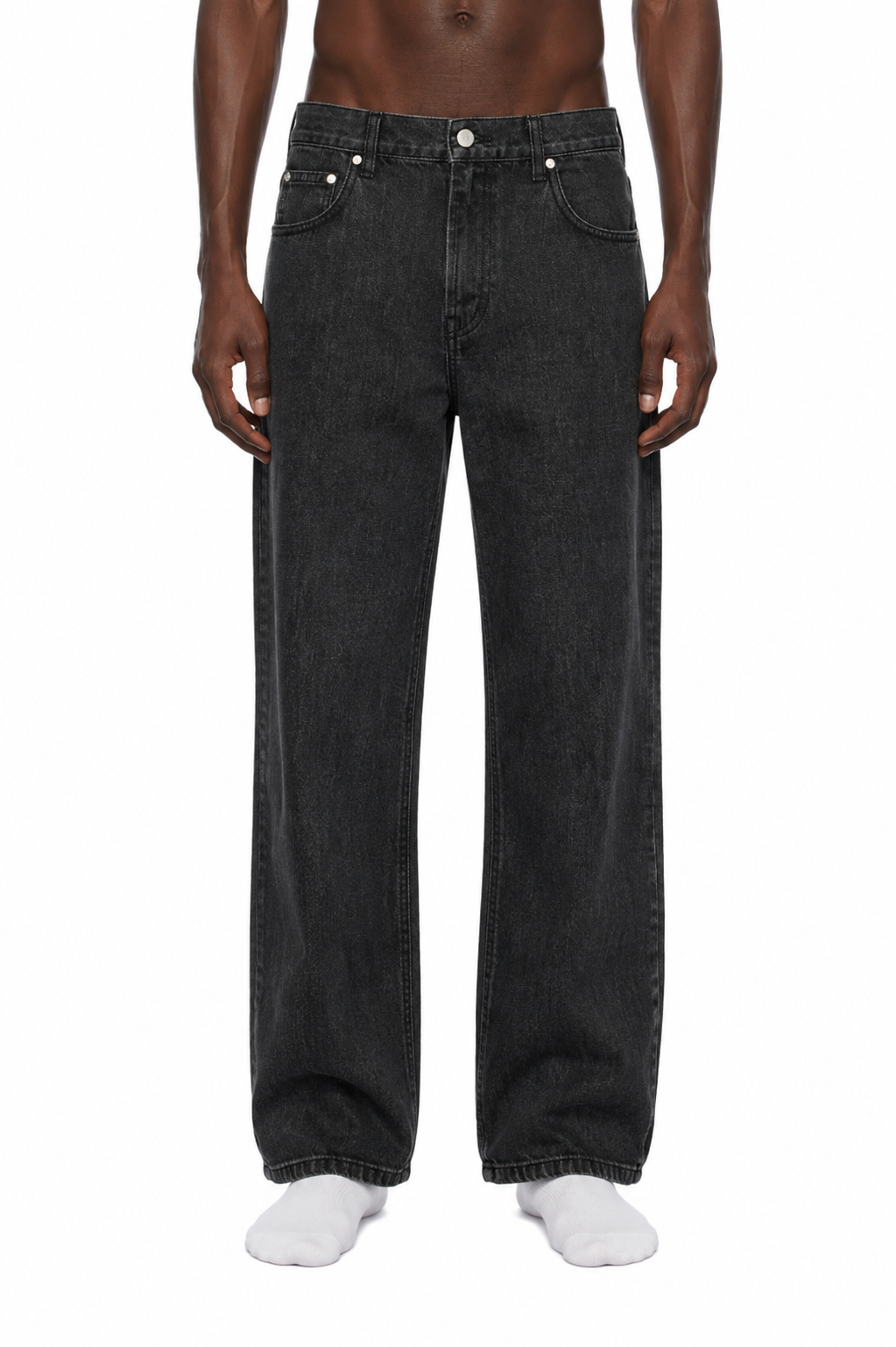 Vintage Wash Straight Leg Jeans / BLACK