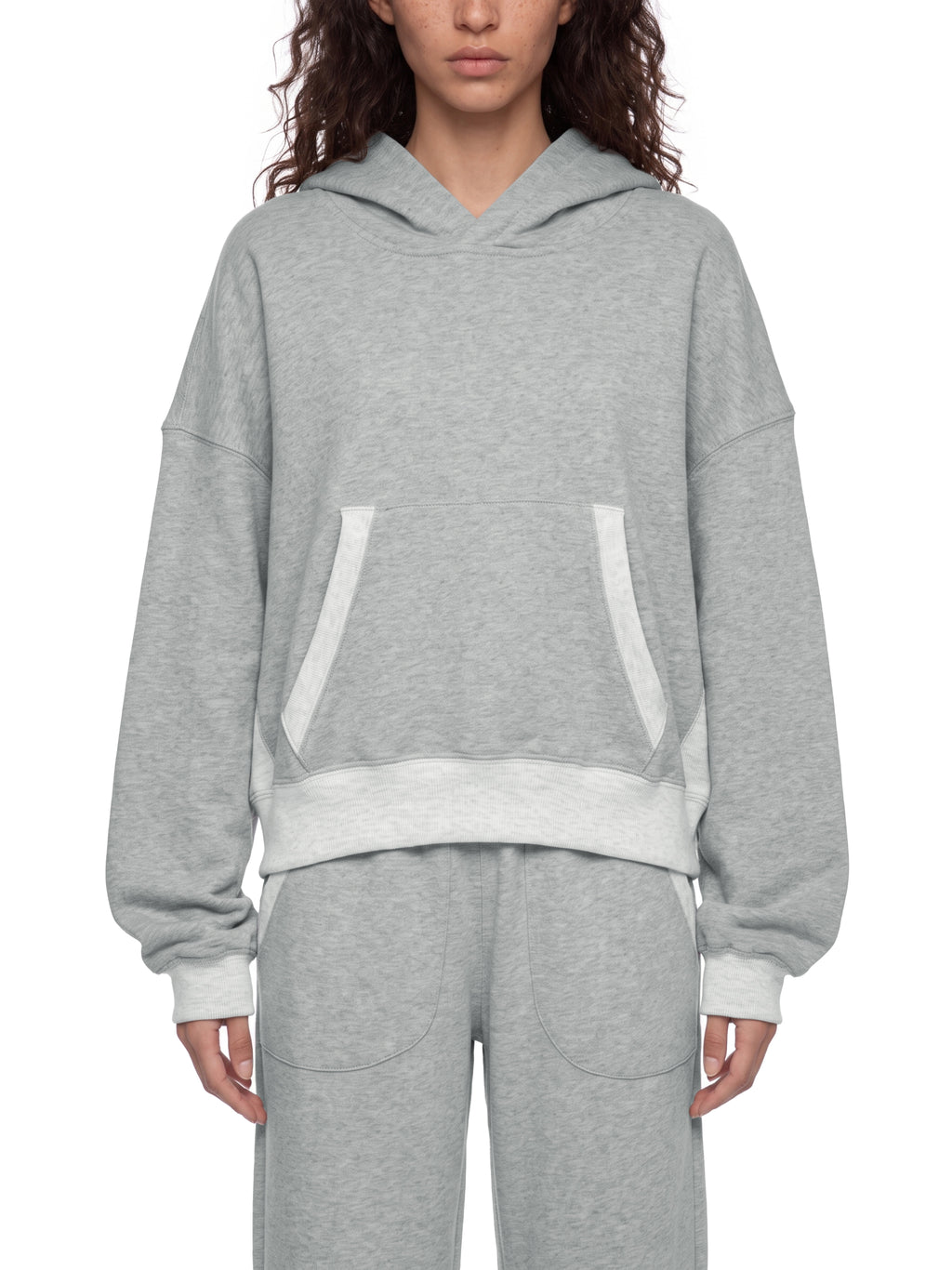 BASICHOODIEWOMEN,BASICWOMEN,WOMEN
