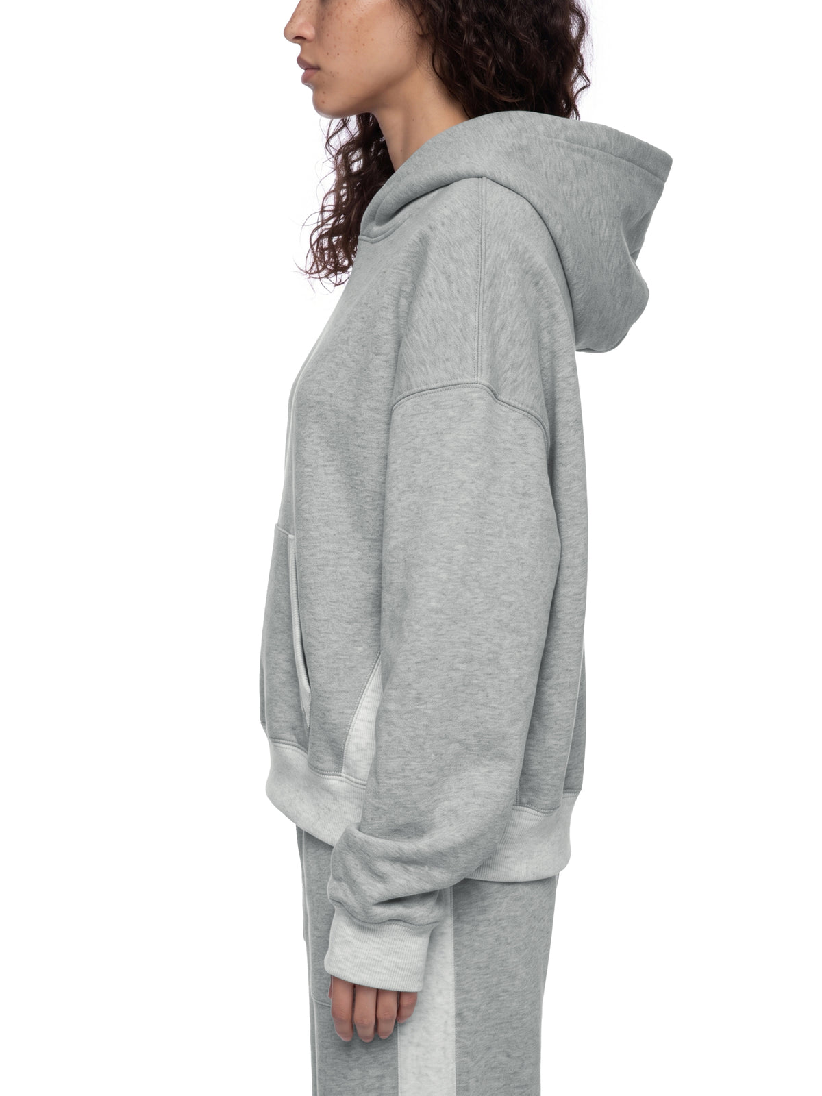BASICHOODIEWOMEN,BASICWOMEN,WOMEN